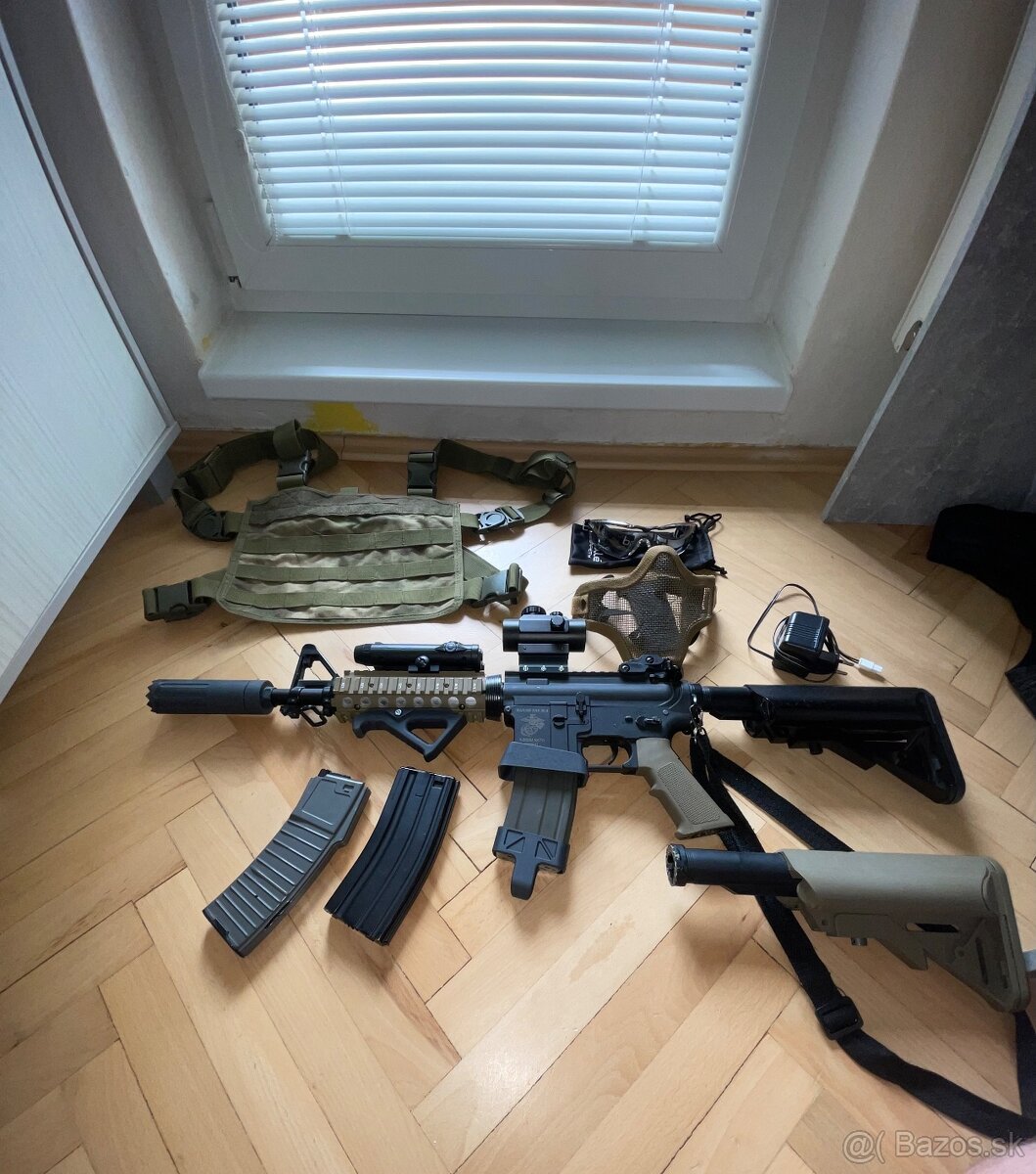Airsoft výbava na štart aj akciu – zbraň + doplnky, super ce