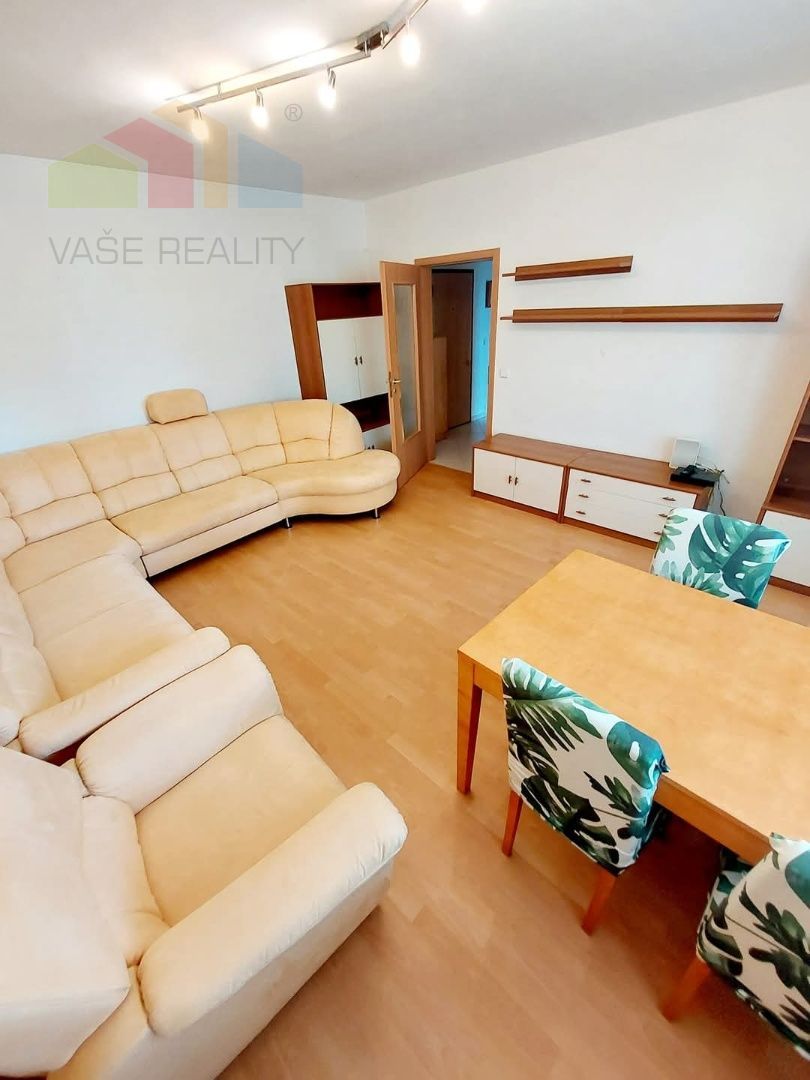 Na prenájom 2-izbový byt, 60 m², Rozvodná ulica, Kramáre, od