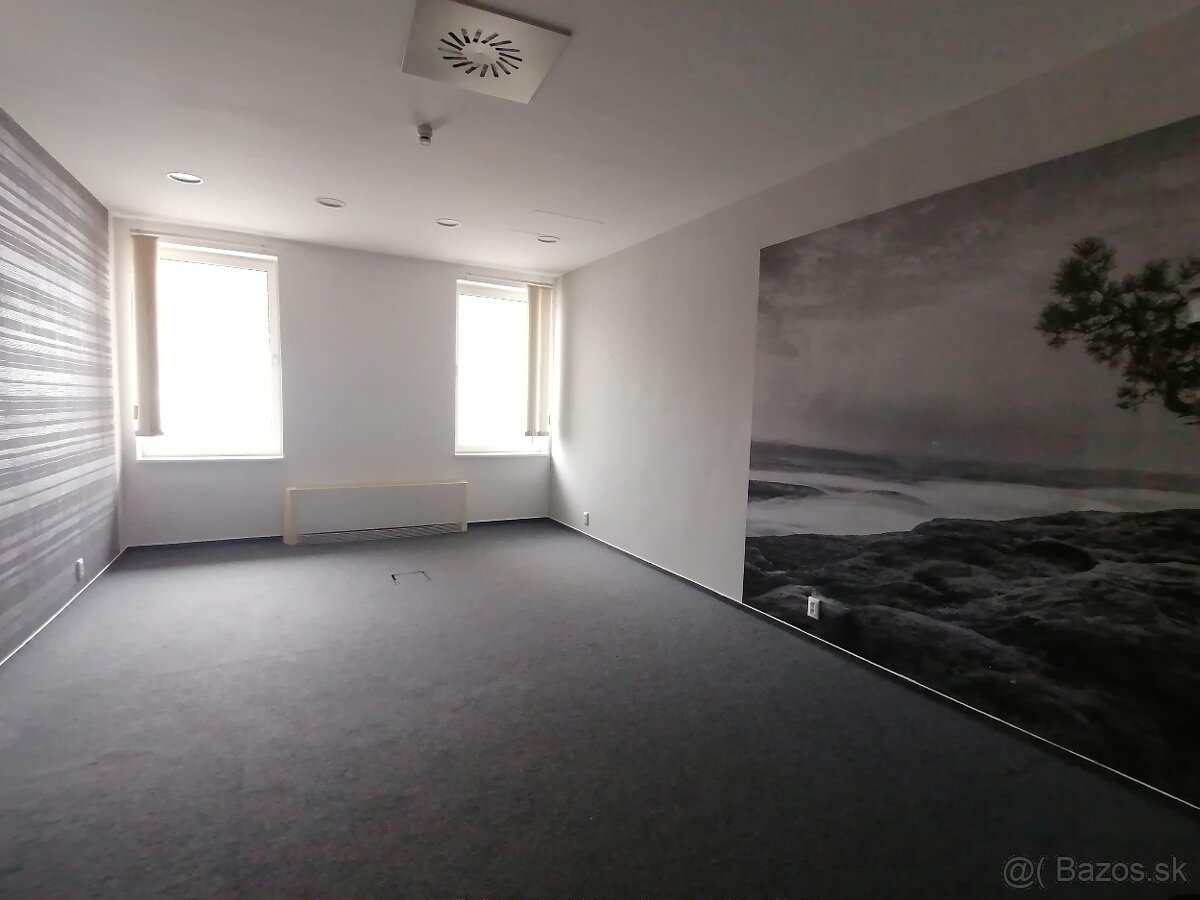 PRENÁJOM kancelárie - Gorkého, pri divadle 36 m2, BA I