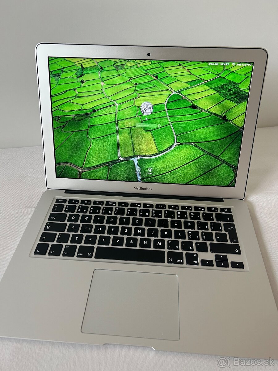MacBook Air 13” (2017)