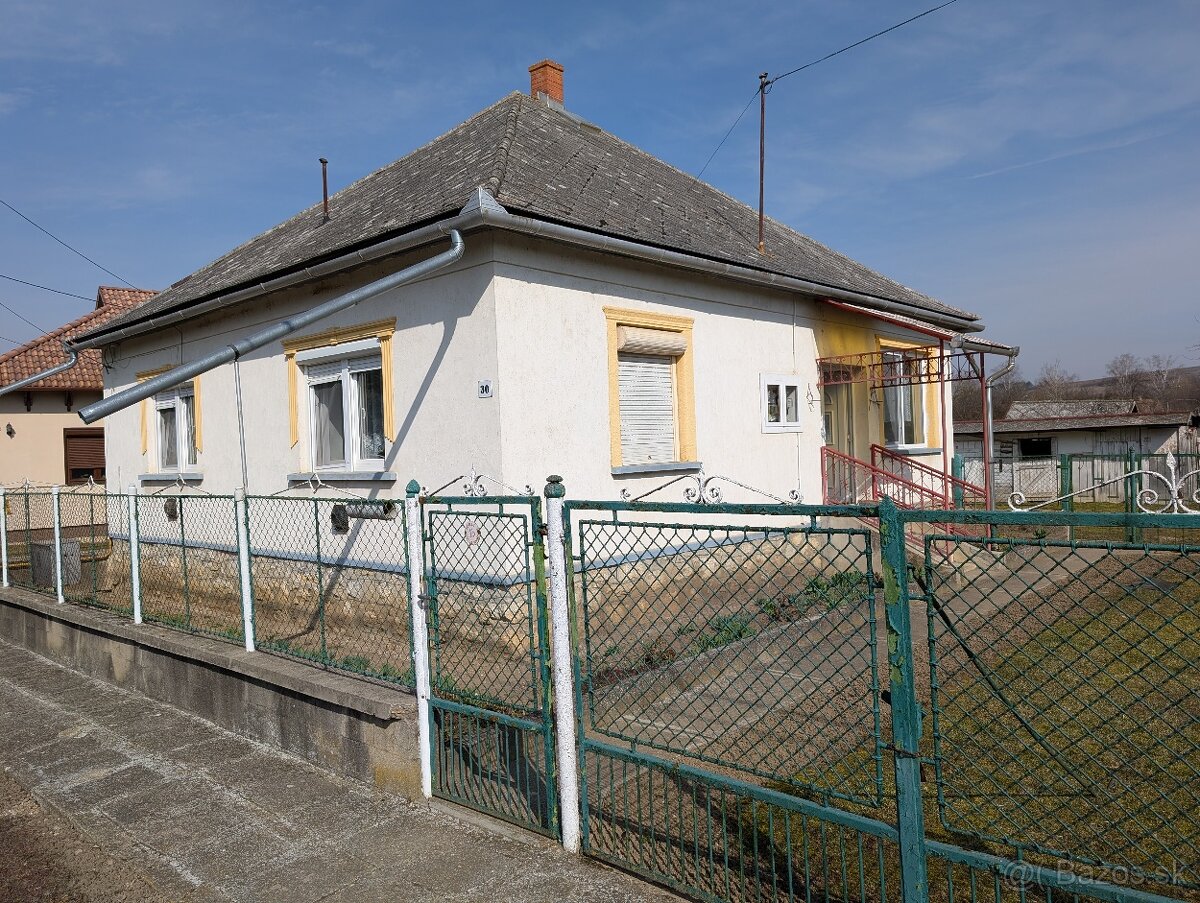 MAĎARSKO - HÍDVÉGARDÓ - 2 IZBOVÝ RD S LETNOU KUCHYŇOU