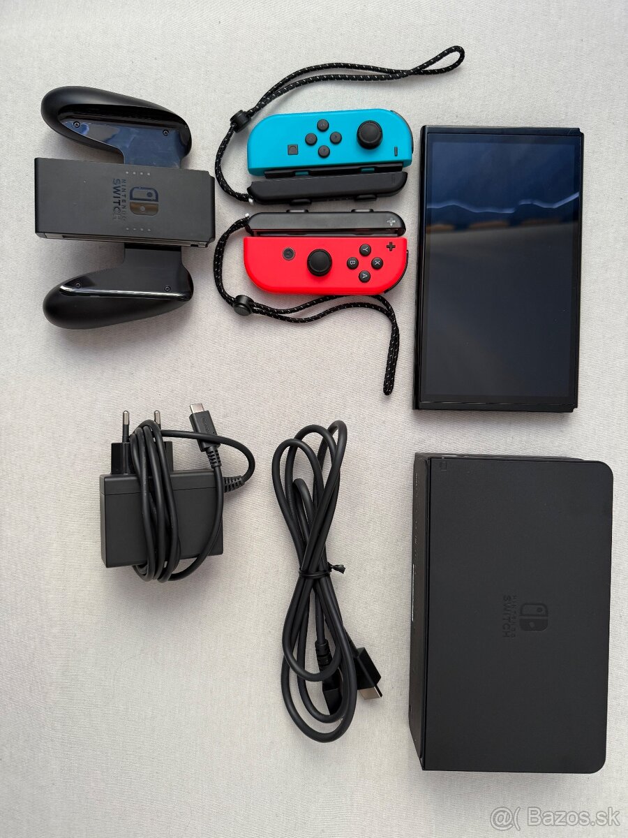Nintendo Switch OLED 64 GB – Neon Red/Blue