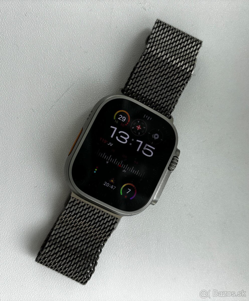 Apple Watch Ultra 2 titanium milaneese loop