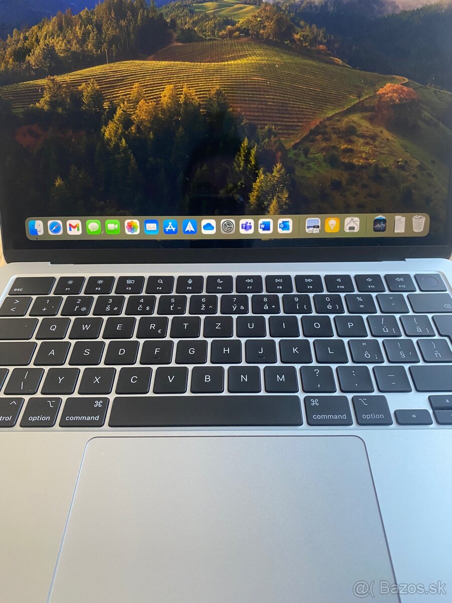 Predám Apple MacBook Air 13" M3 8GB 256GB Strieborný SK