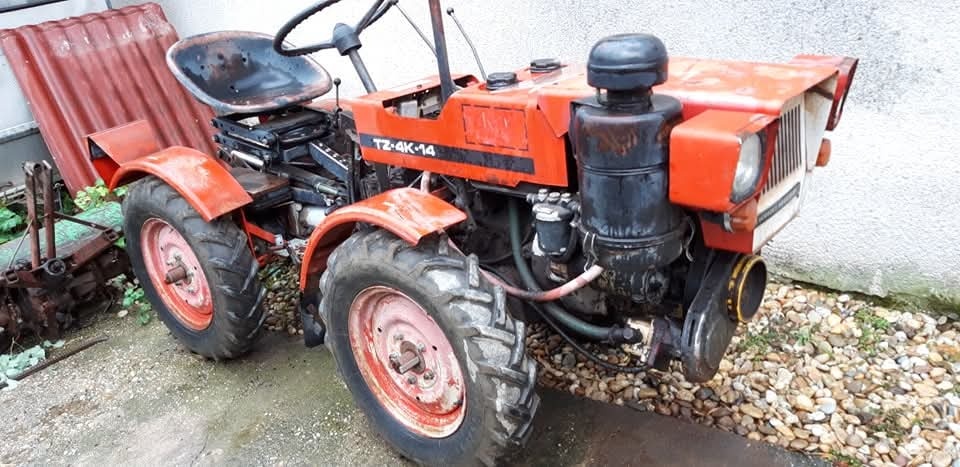 Kupim malotraktor tz4k14