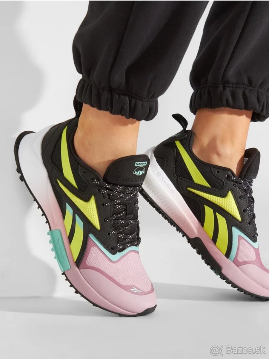Dámske bežecké tenisky do terénu Reebok ...veľ. 39