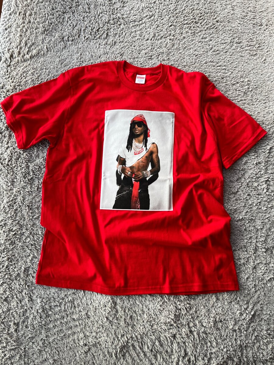 supreme Playboi Carti Tee RED Sサイズ SUPREME PLAYBOI CARTI TEE-RED - Popcorn Store