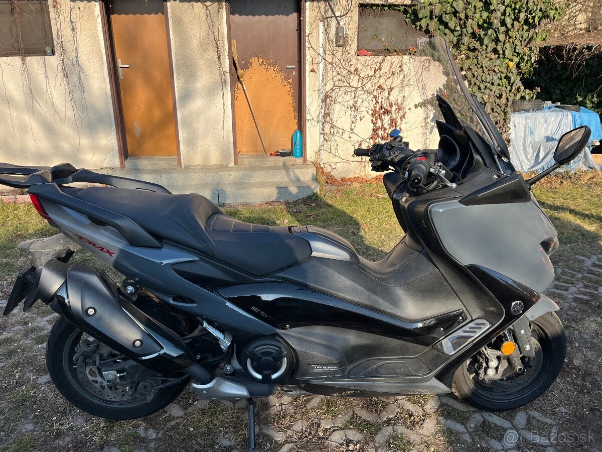 Yamaha T-max 560 Tech max