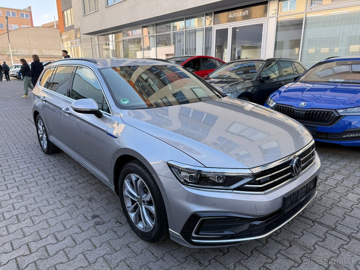 VW Passat B8 Variant GTE 1.4TSI 160kW DSG - záruka Autodraft