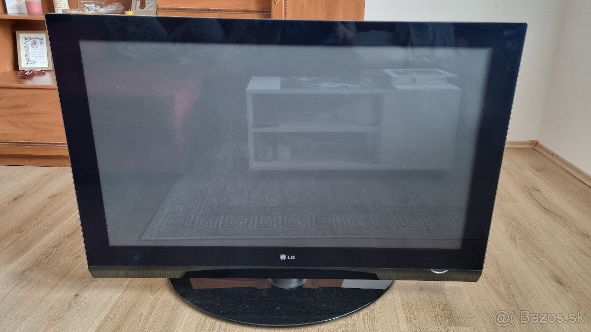 Predám televízor LG