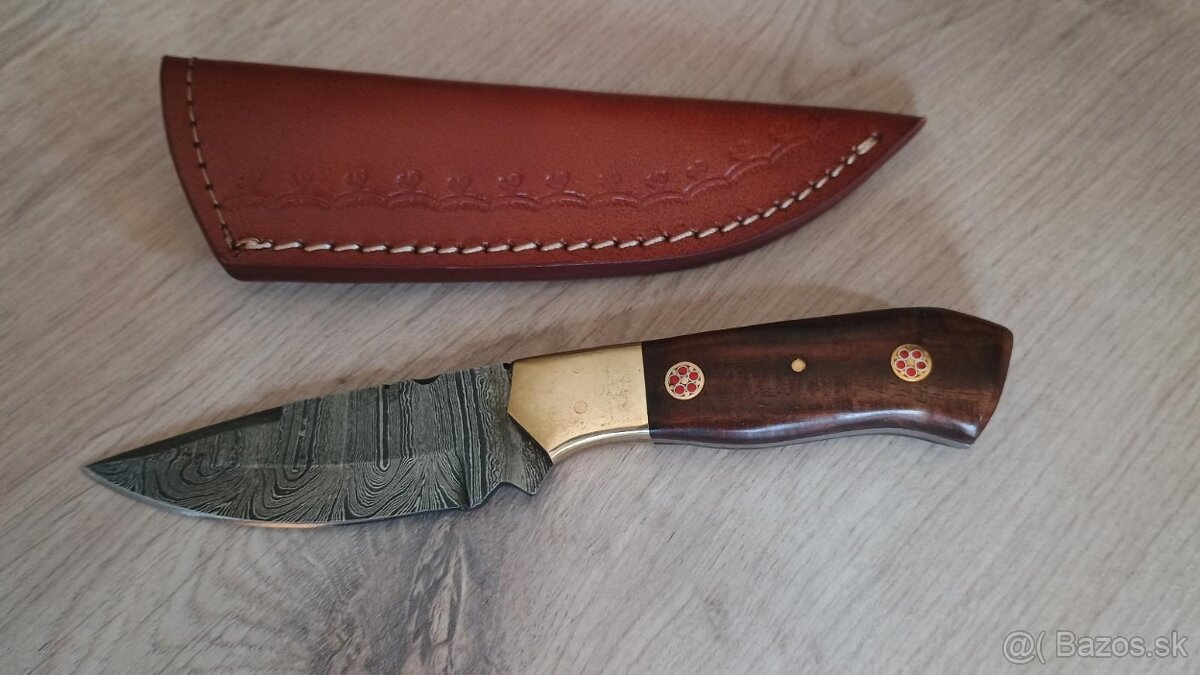 8. Damaškový lovecký nôž