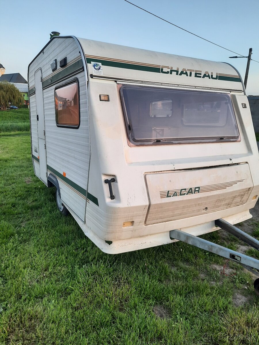 obytný príves - karavan. Chateau 330