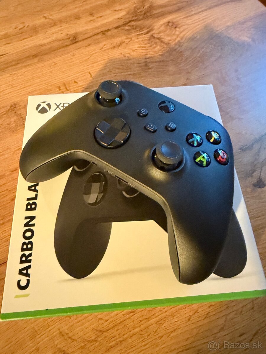 Xbox Wireless Controller – Carbon Black (stav nového)