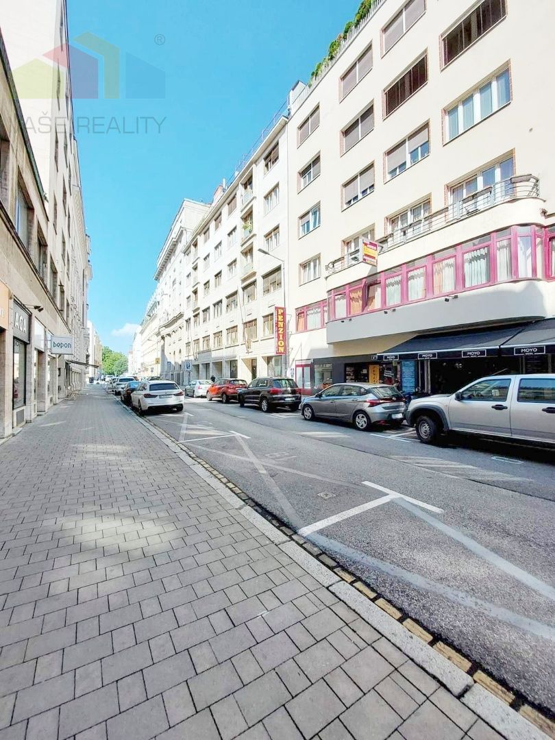 Kancelársky priestor 35 m², Gorkého ul. Staré Mesto, voľný i