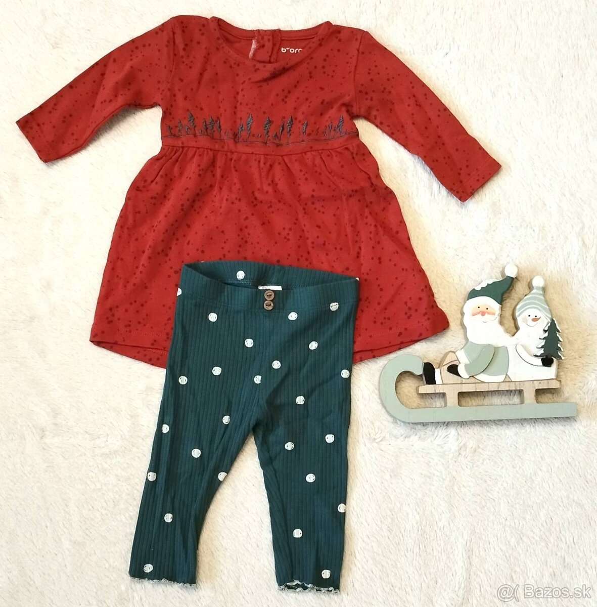 VIANOČNÉ ŠATY A LEGÍNY