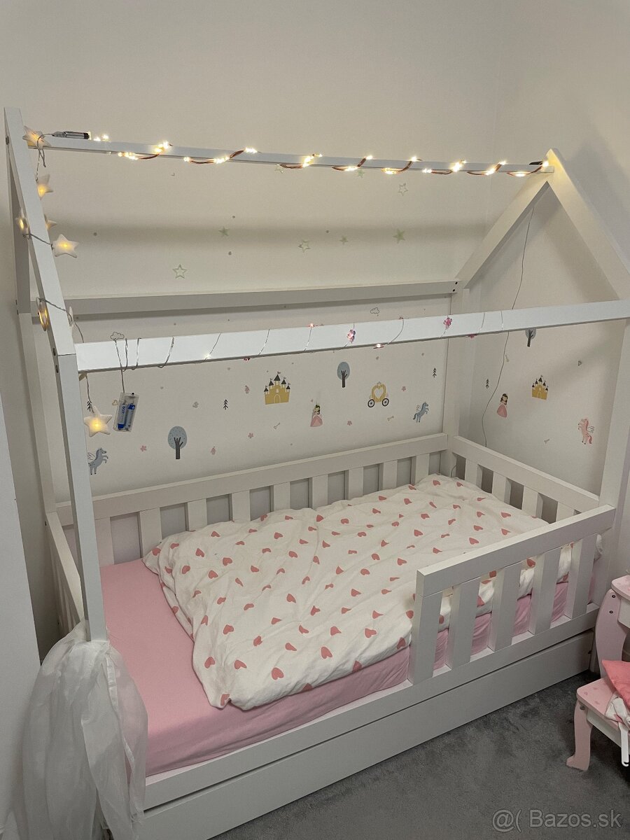 Detska postel domcek