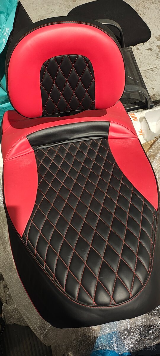 Honda GL1800 sedadlo