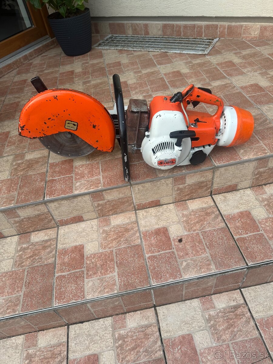 Rozbrusovačka Stihl