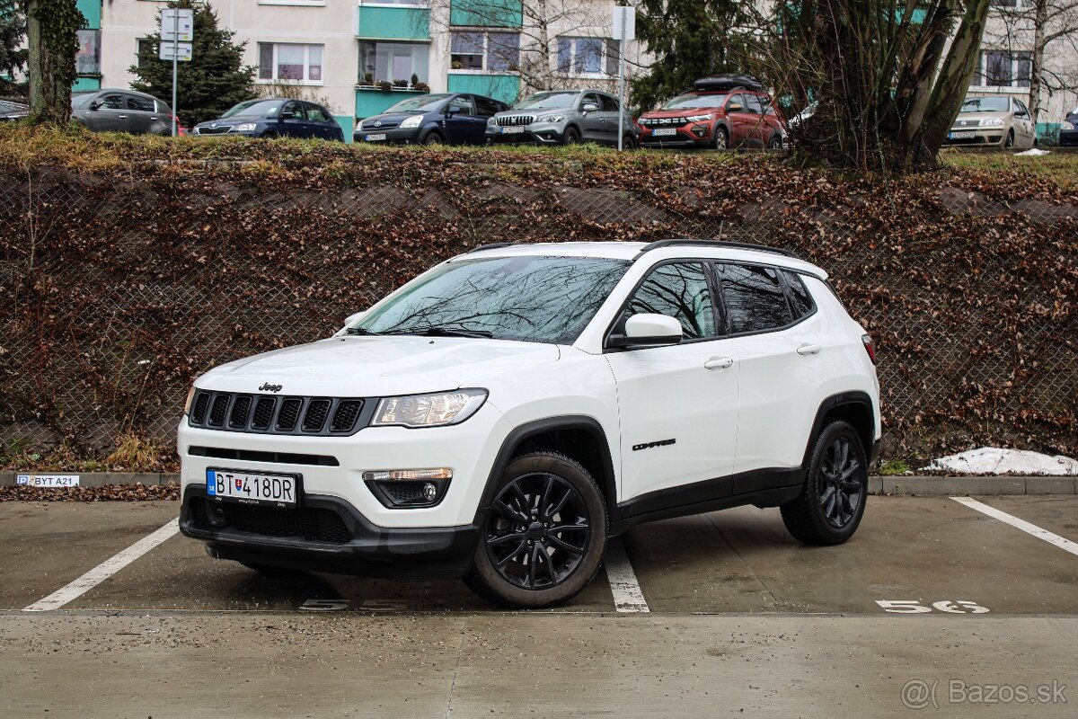 Jeep Compass 1.3 TURBO Night Eagle