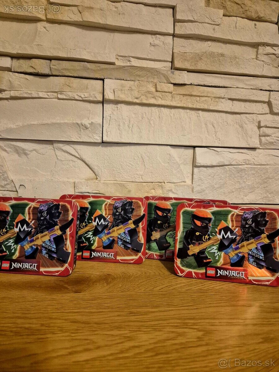 Lego ninjago krabička ras vs cole