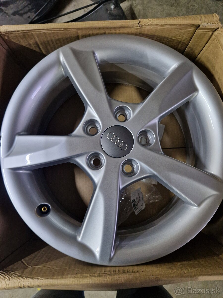 Elektrony 5x112 R16 OE Audi sada + Goodyea 205/55 R16r