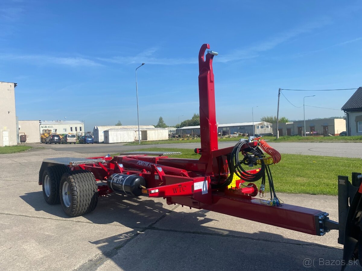 Traktorový nosič kontejnerů WTC Portýr 14.10