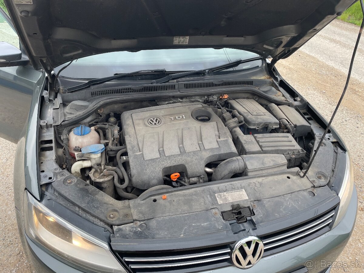 Motor 1.6tdi 77kw, kod CAY, kompletny este zalozeny,