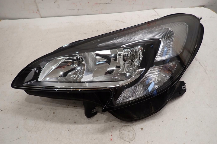 Opel Corsa E 2014- ľavé svetlo Led