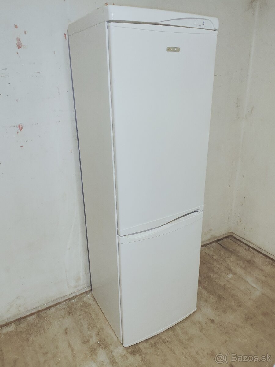 Predám chladničku Polar 187cm