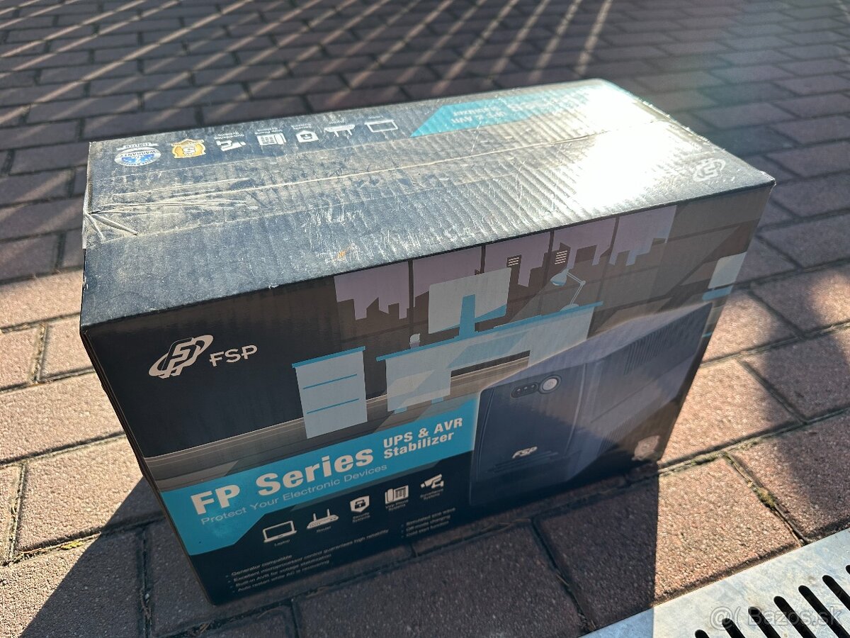 predam zalozny zdroj ,,UPS,, - FP Series 1000