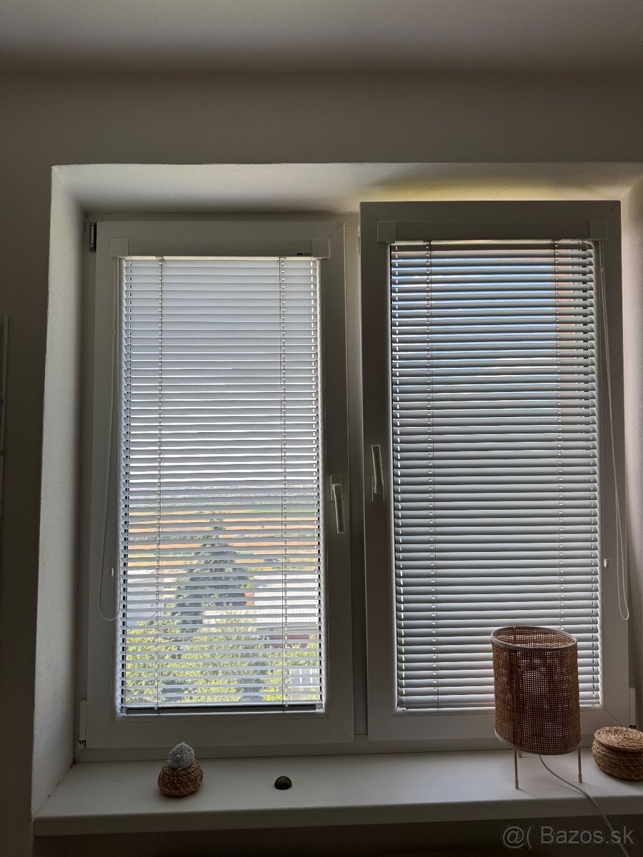 Vnutorné žalúžie nepoškodené, značka K system