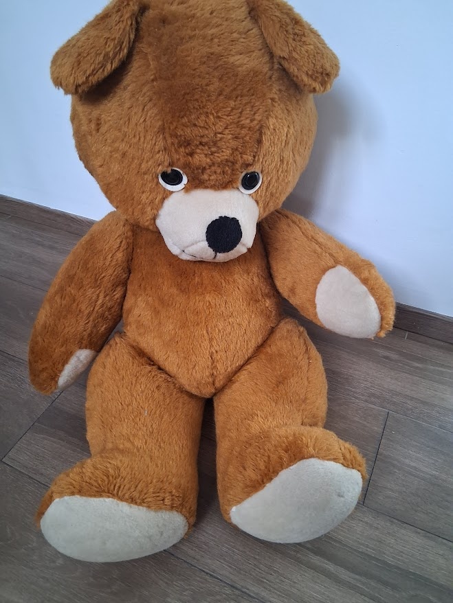 Starožitný maco na predaj