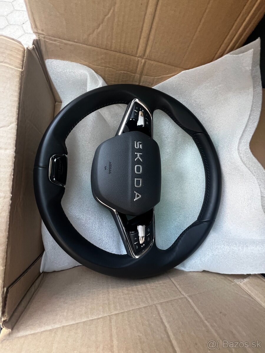 Dvojramenný volant Škoda Octavia, Superb