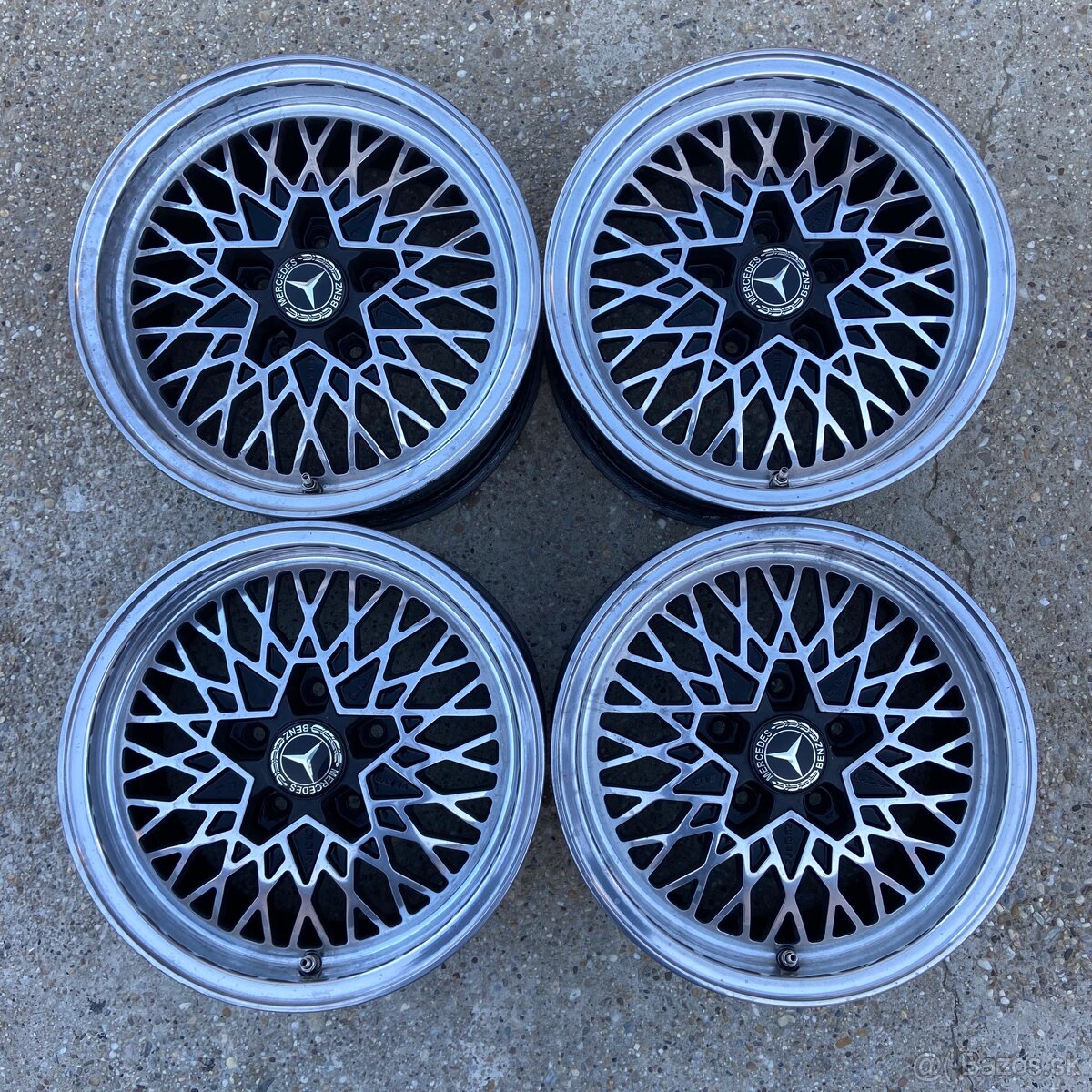 Elektróny Eta Beta Lucy 3A R15