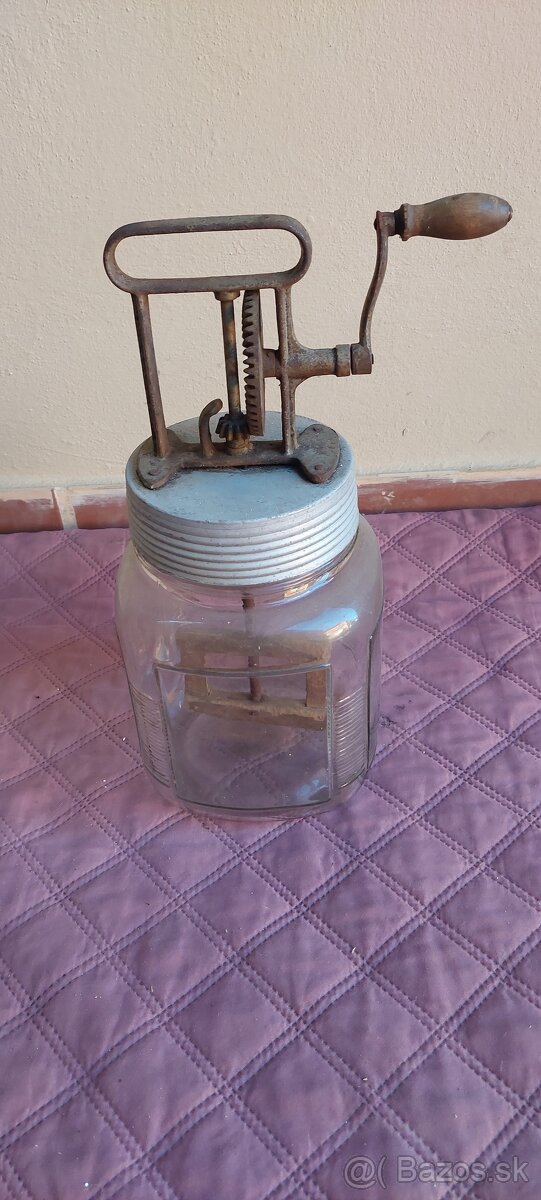 Maselnica,nadoba na vyrobu masla