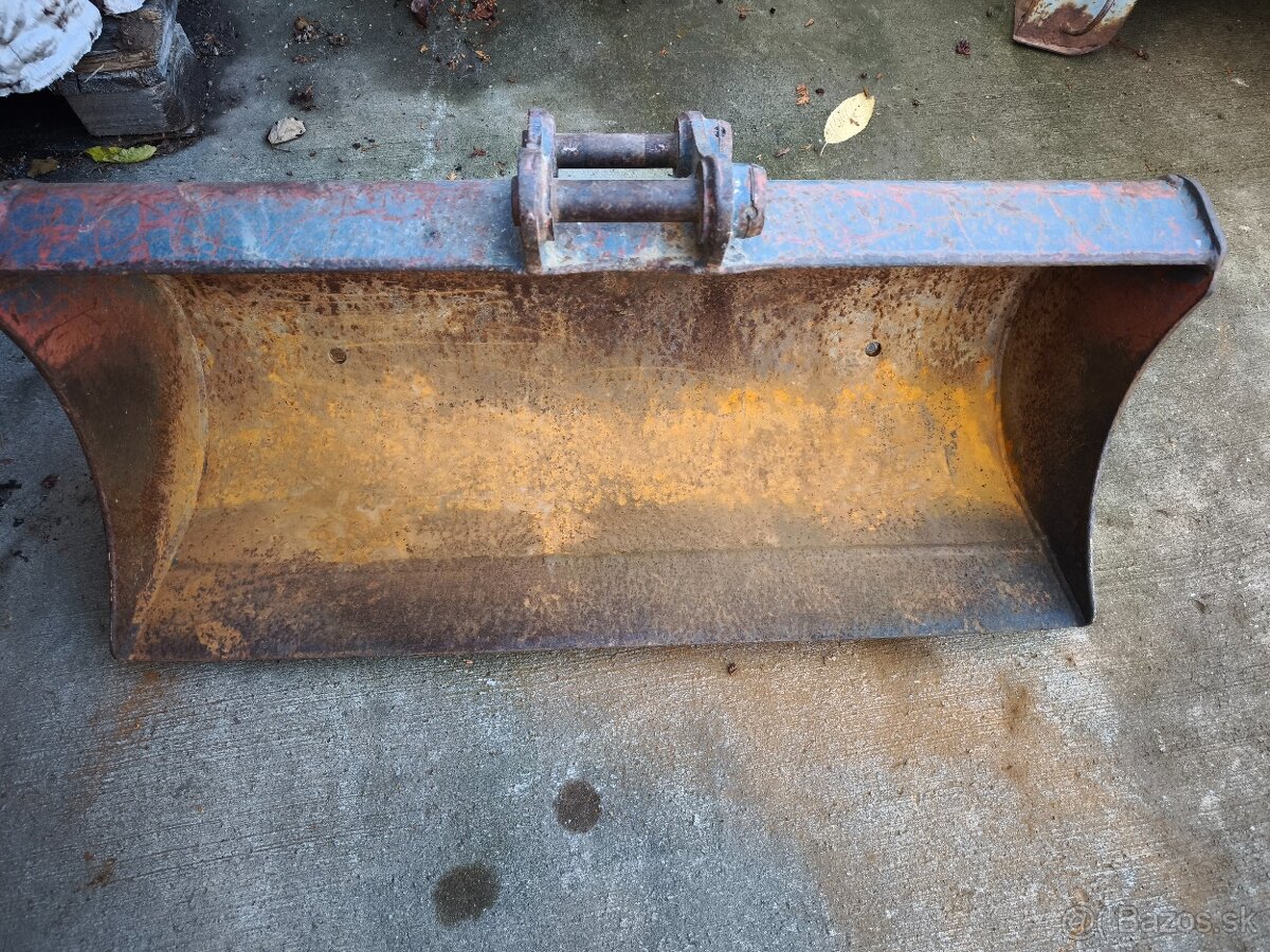 Lyžice na minibager