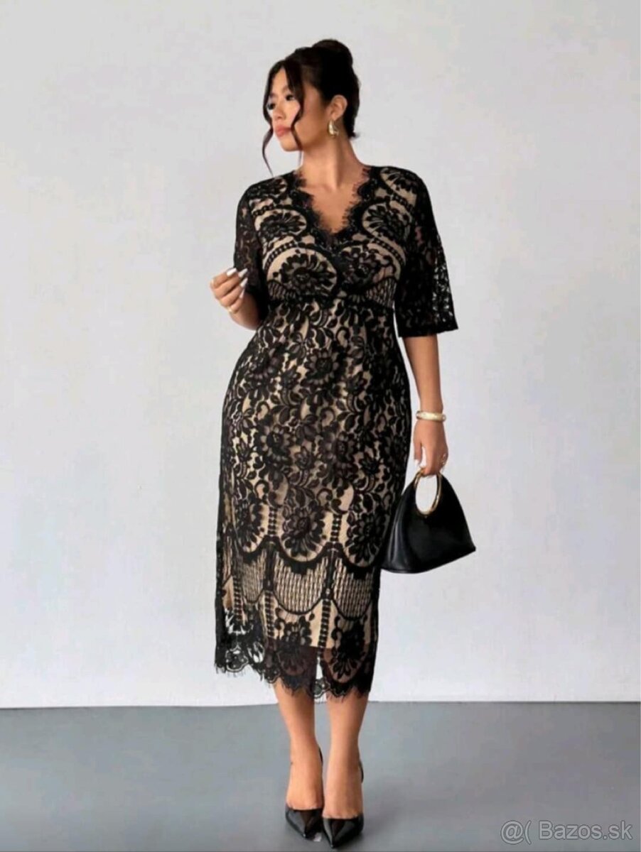 Krásne krajkované šaty