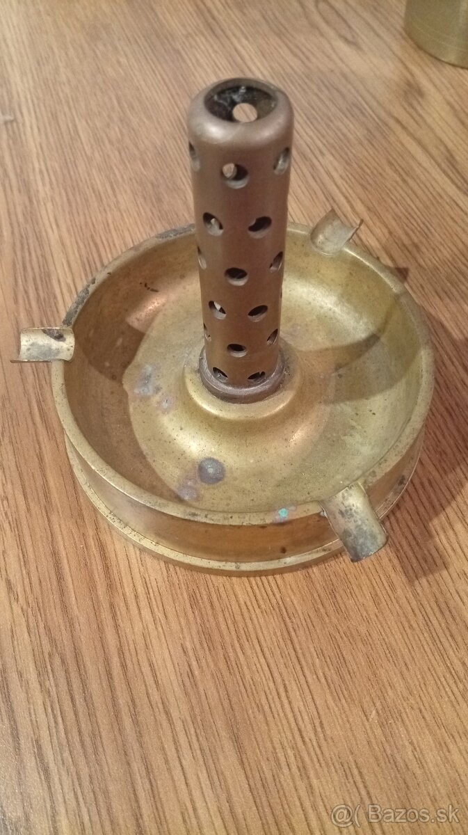 Popolník z nábojnice