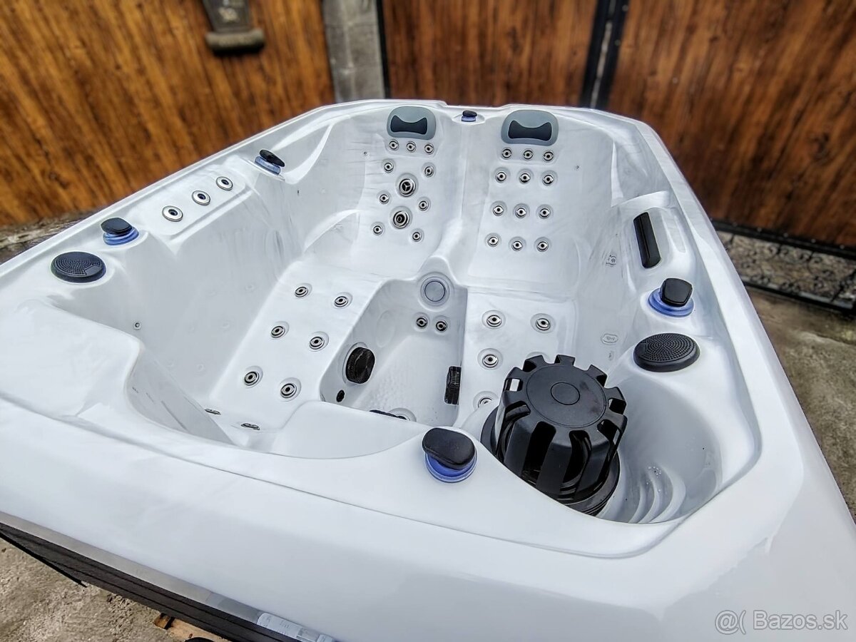 virivka jacuzzi jakuzzi spa swimspa sauna