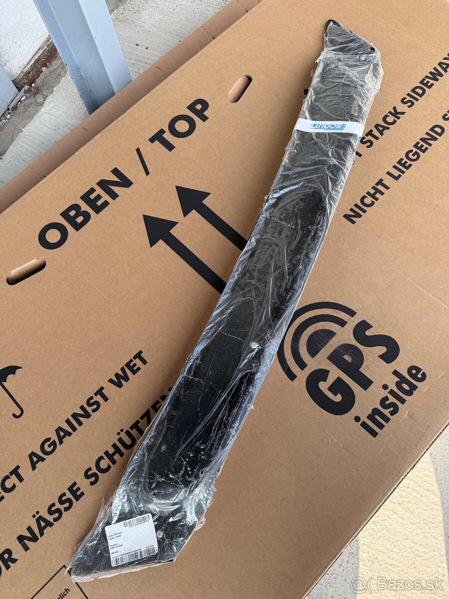 Predny deflektor kapoty pre Peugeot 308