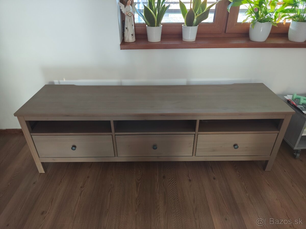 TV Stolček so šuplíkmi