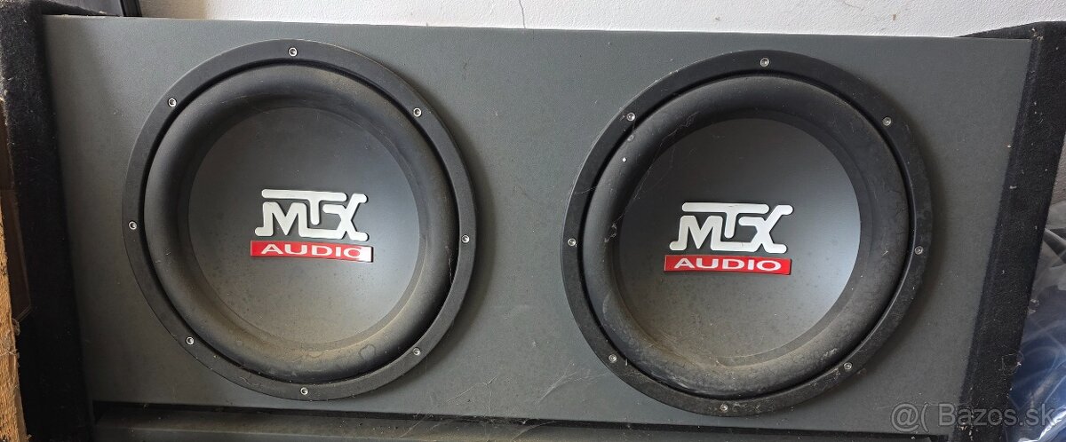 MTX audio subwoofer