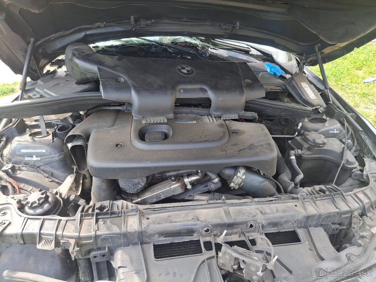 Predám v celku na diely. Bmw 118d