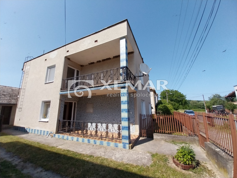 Predaj poschodového domu ako dve bytové jednotky Tomášovce