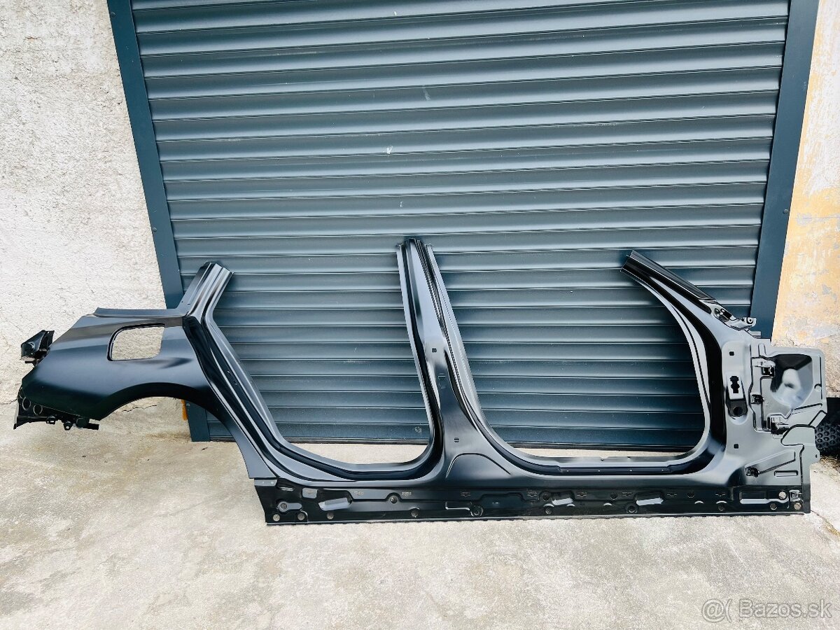 BMW G21 také LCI zadní blatník výřezový díl