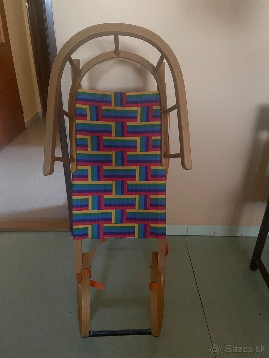 Predam detské sanky po jednom dieťati.Par krát použité