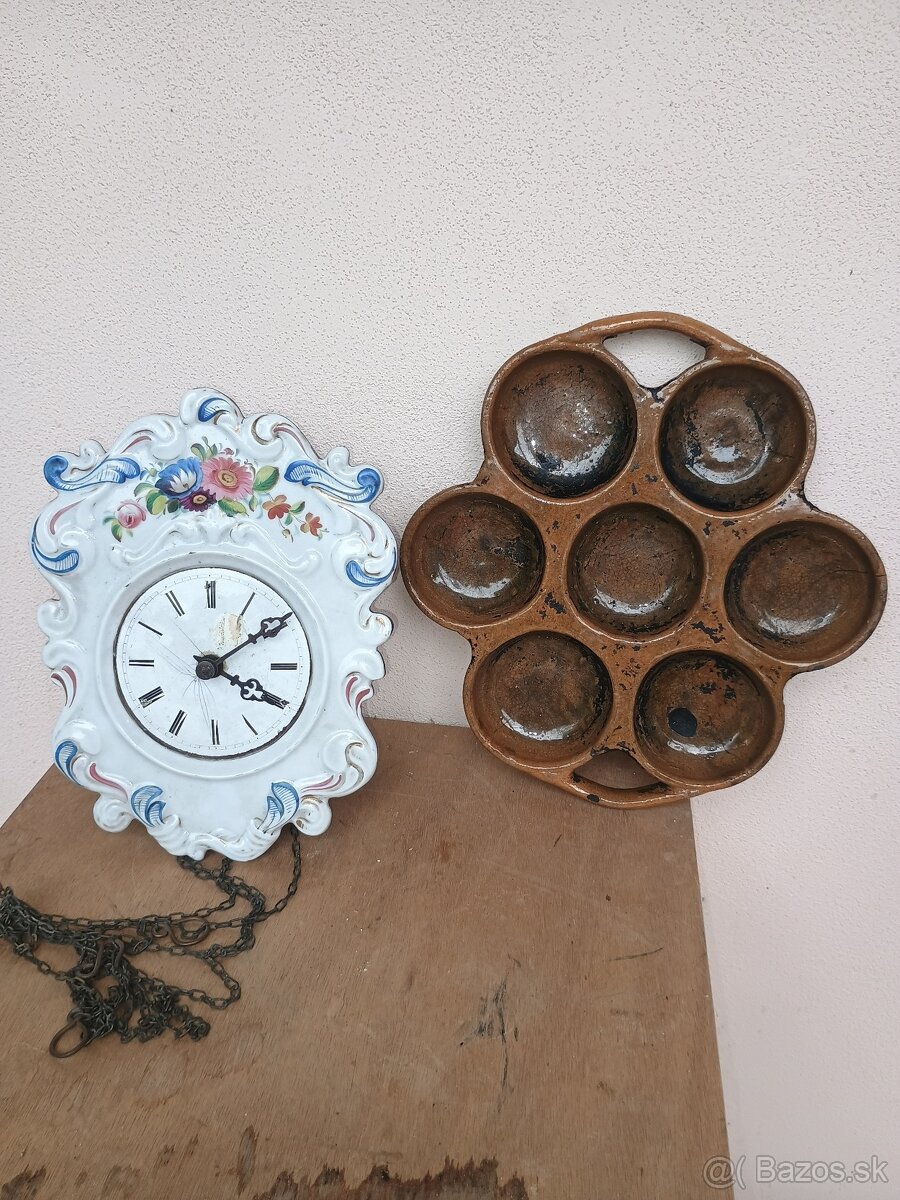 Porcelánové hodiny