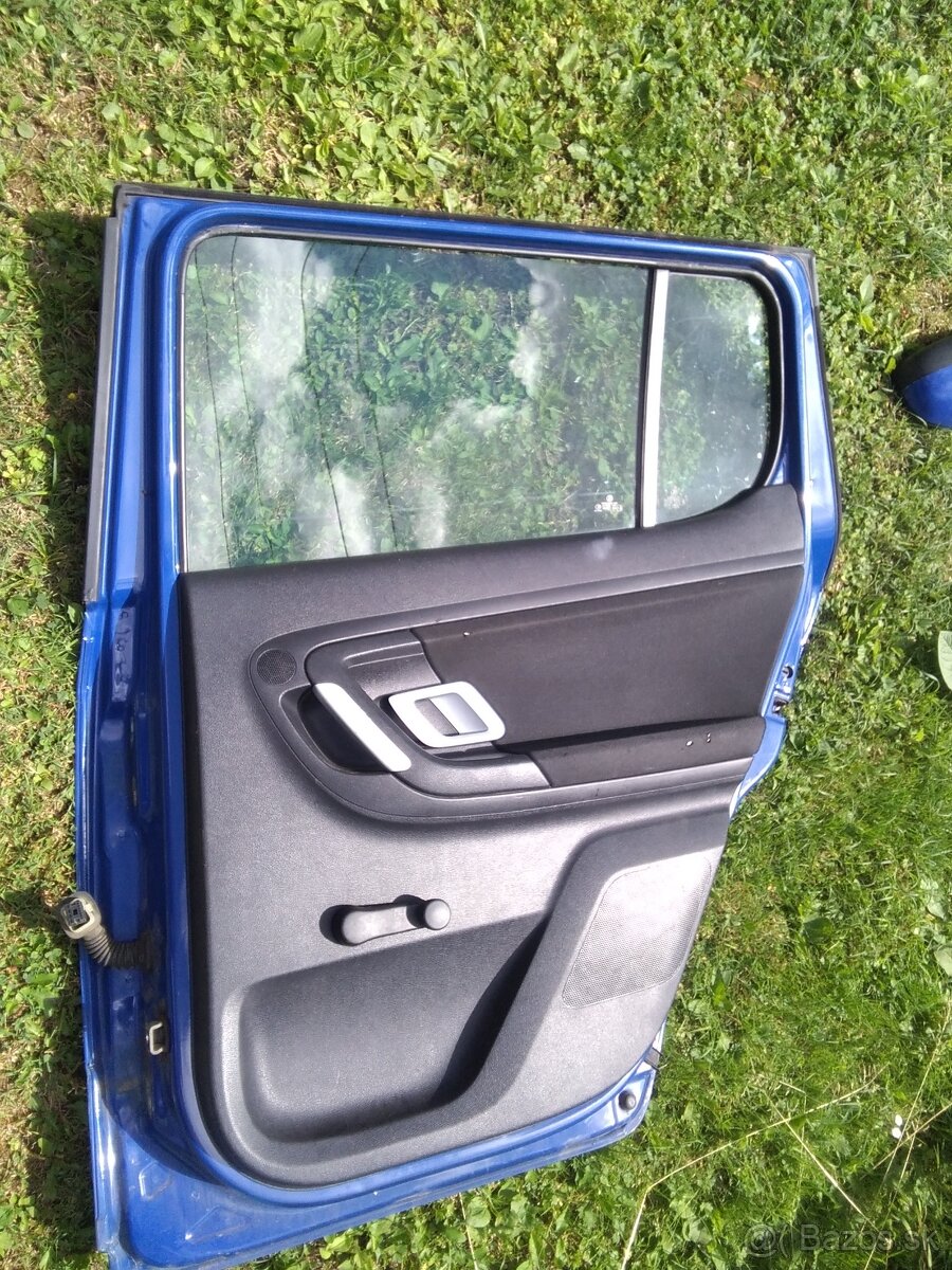 Skoda Fabia 2 zadné prave dvere