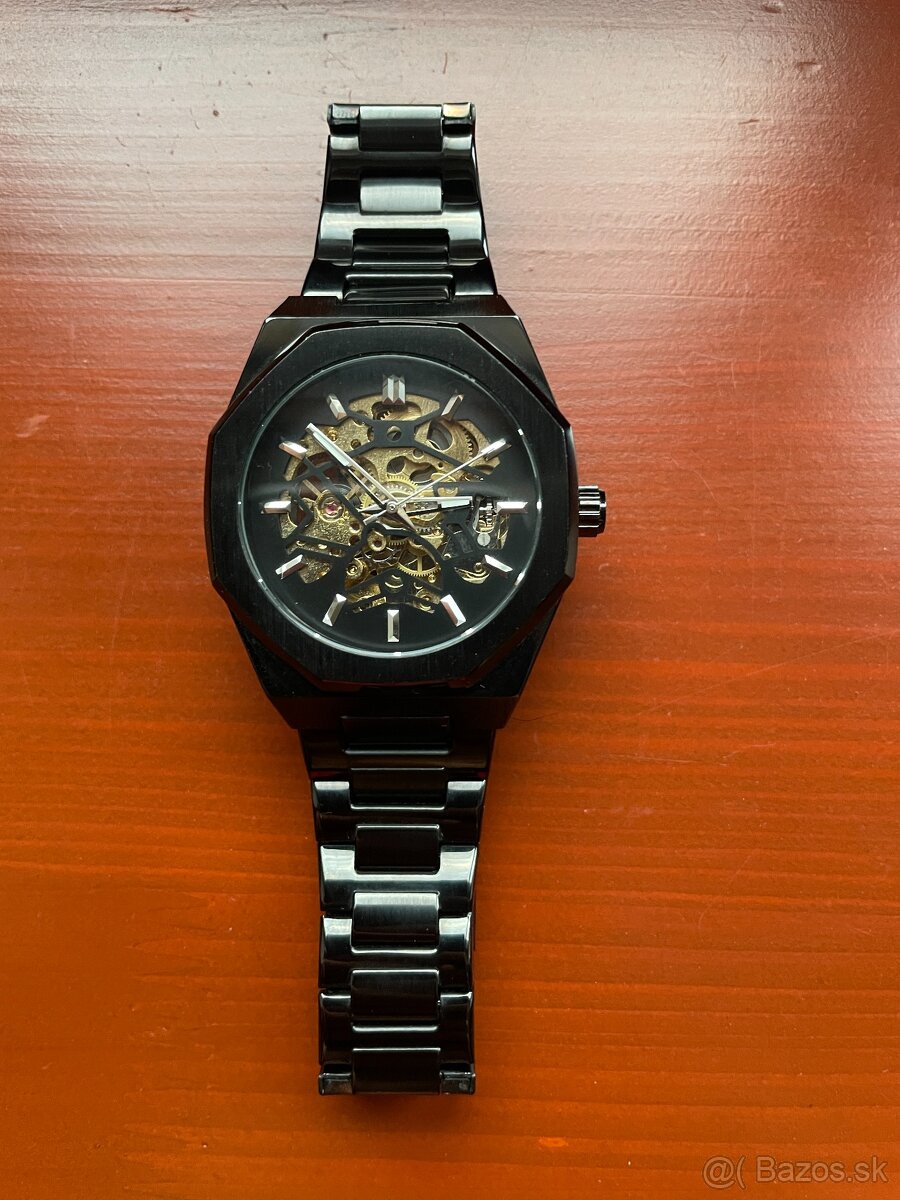 Na predaj elegantné mechanické hodinky Skeleton