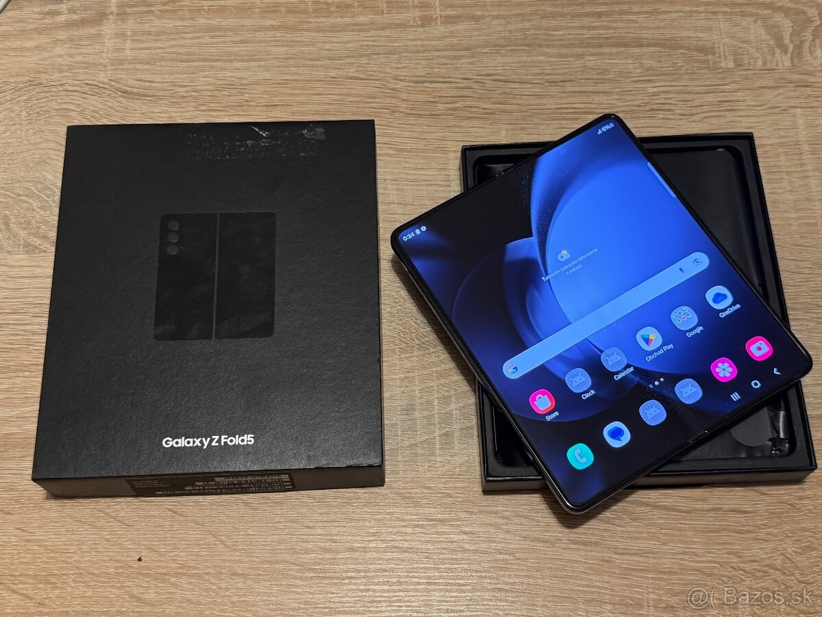 Samsung Galaxy Z fold 5 12/512gb - Pekný stav